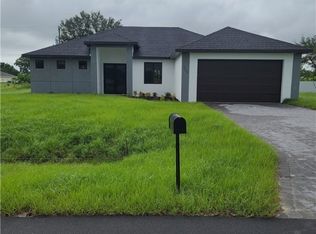 3527 NE 12th Place Cpe, Coral, FL 33909