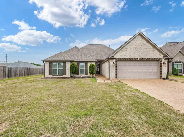 210 Abraham Dr, Jackson, TN 38305