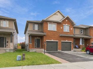 1034 Marconi Ave, Ottawa, ON K2W 0C8