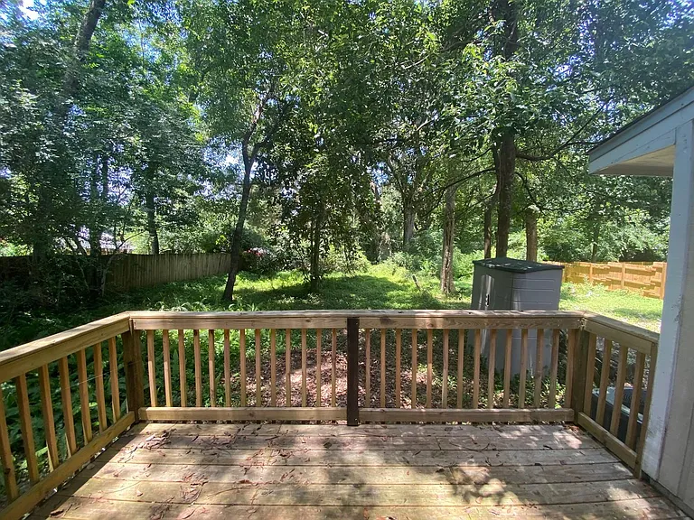 1226 Brafforton Dr — Photo 7