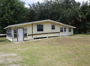 2035 Green Cedar Ln, Geneva, FL 32732