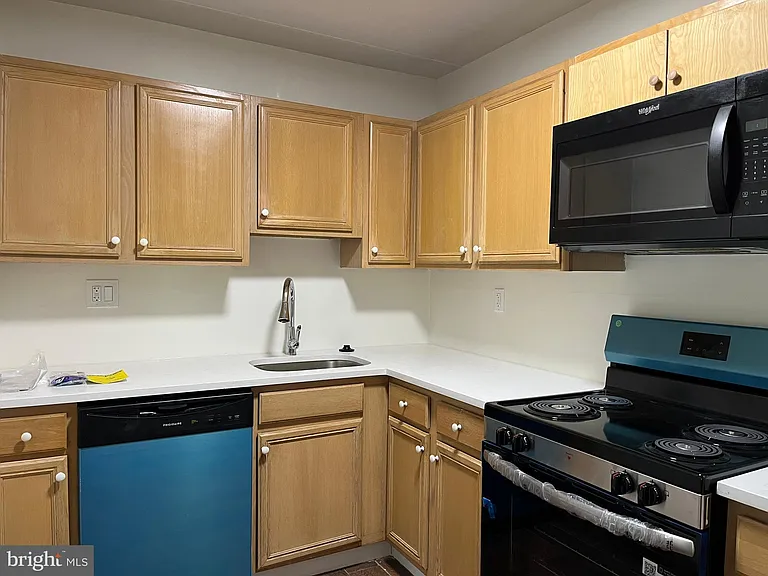 732 Putnam Blvd #A — Photo 6
