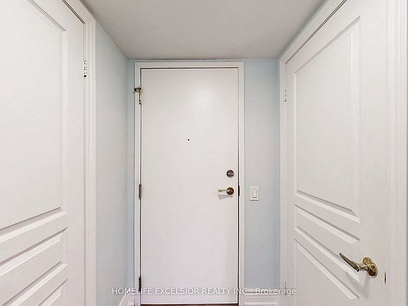 3rd image of 15 Northtown Way #2029