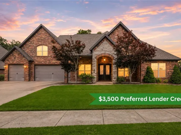 500 NE Lake Pointe Pl, Bentonville, AR 72712