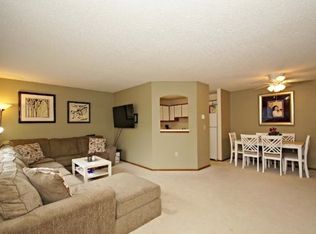 730 W Village Rd APT 101, Chanhassen, MN 55317