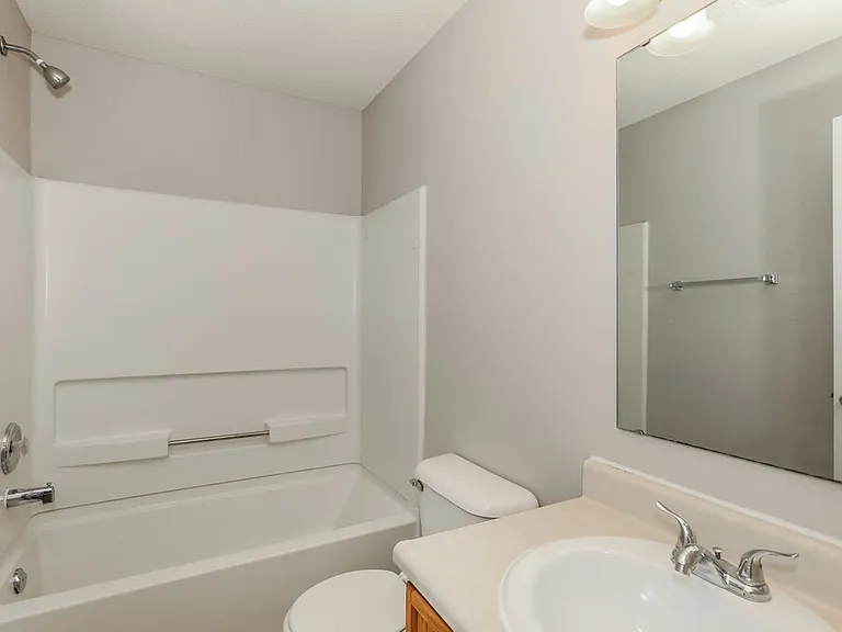 2371 Summerwood Ln — Photo 16