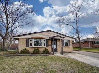 1757 Beaver Creek Ln, Dayton, OH 45429
