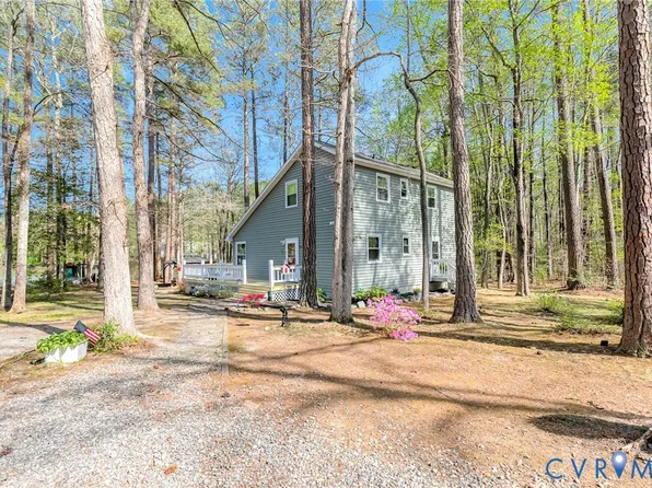 1012 Lake Heritage Dr, Ruther Glen, VA 22546