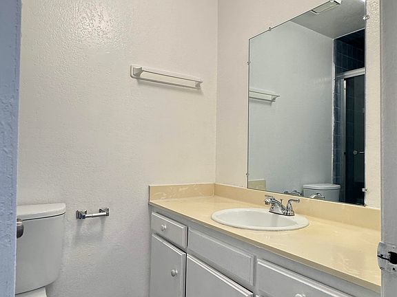 3rd image of 18530 Hatteras St Unit 330