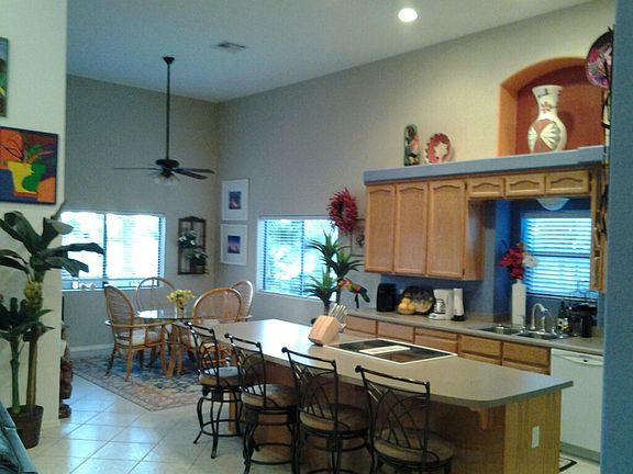 5th image of 11672 Laguna St