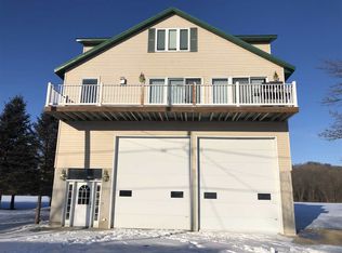 321 River View Rd, Guttenberg, IA 52052