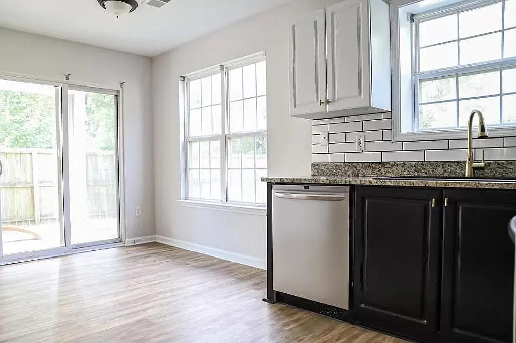 105 Fairview Lake Way *1 - 1 — Photo 4