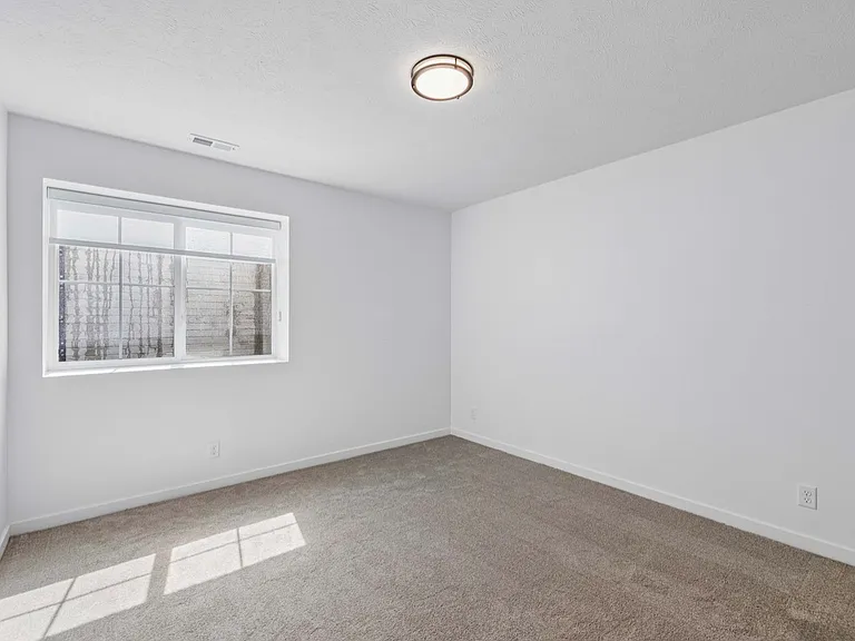 Castle Pine Dr — Photo 12