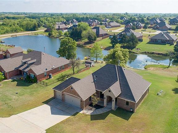 2nd image of 600 Westwind Dr