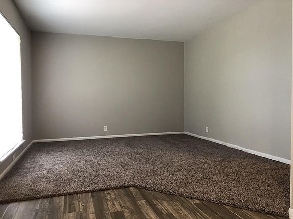 2nd image of 3245 S Staples St #8