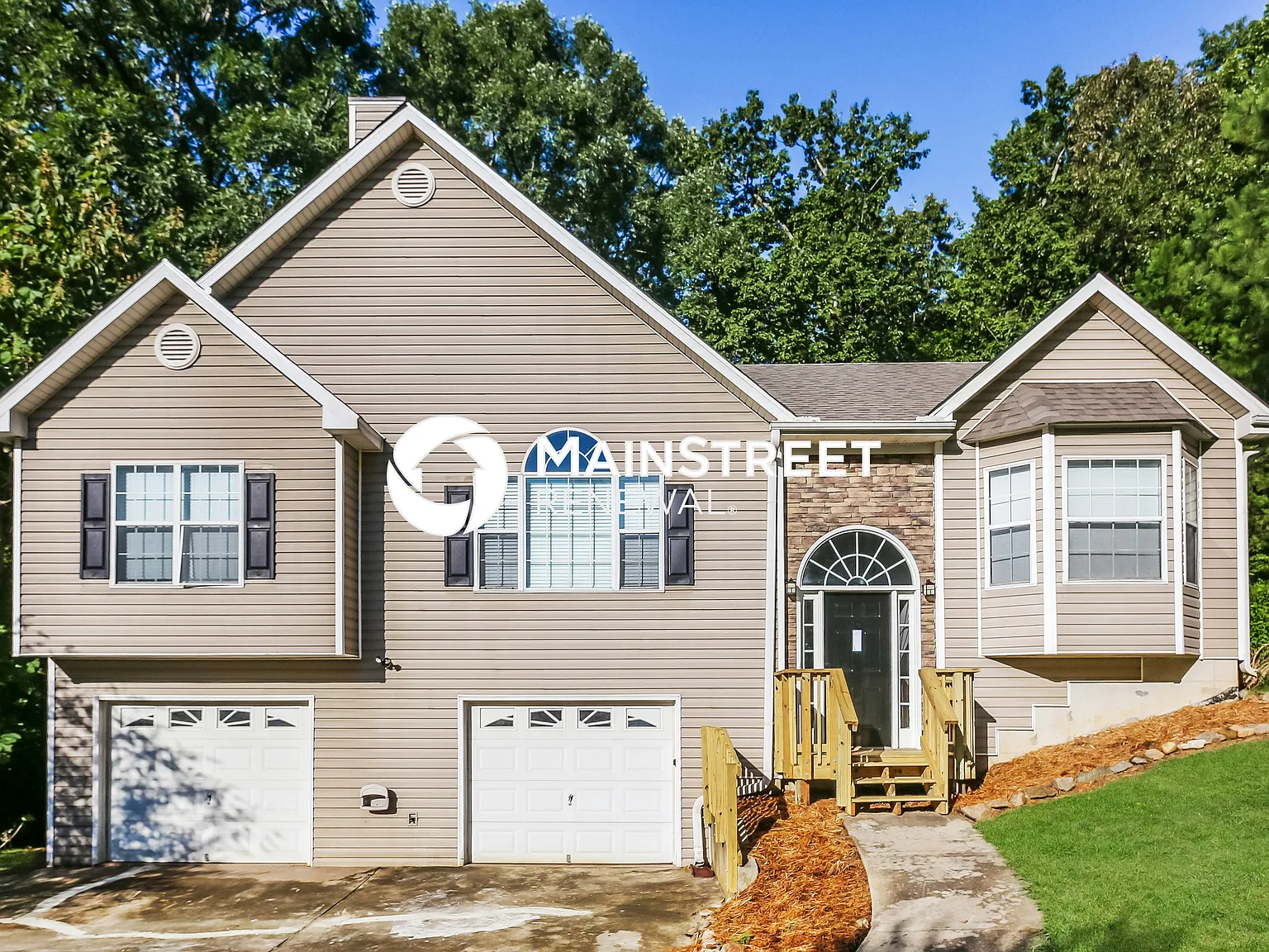 150 Vaughn Spur Ne — Photo 1