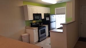 4th image of 210 Reagan Dr