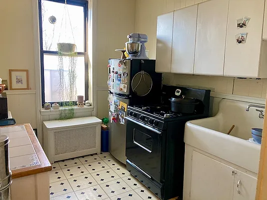 Rented by Garfield Realty  | media 41