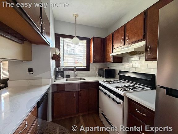 2nd image of 31 Illinois Ave #1L