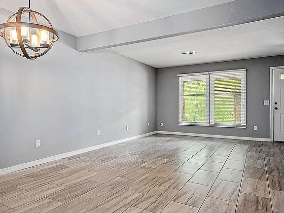 3rd image of 49 Nantucket Dr