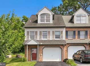 51 Ironstone Dr, Elizabethtown, PA 17022