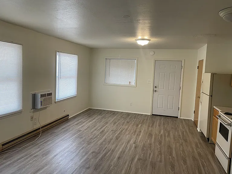 912 N State Rd #6 — Photo 5