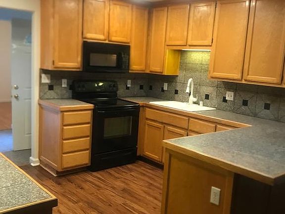3rd image of 4659 Boyce Dr