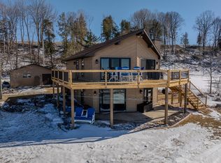 2101 Middle Dr, Brussels, WI 54204