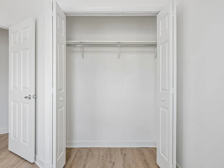 The Corinthian — Photo 114