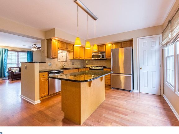 5th image of 873 Sabina Cir