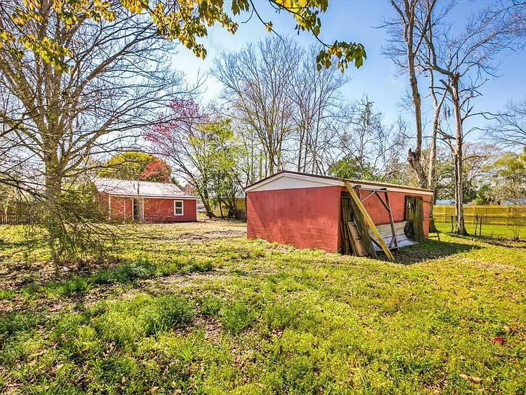 525 New Berlin Rd — Photo 7
