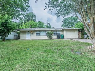 5818 Glenhurst Dr, Houston, TX 77033