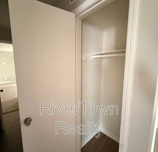 3113 Wickham Dr — Photo 11