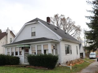 1402 W Glendora Rd, Buchanan, MI 49107