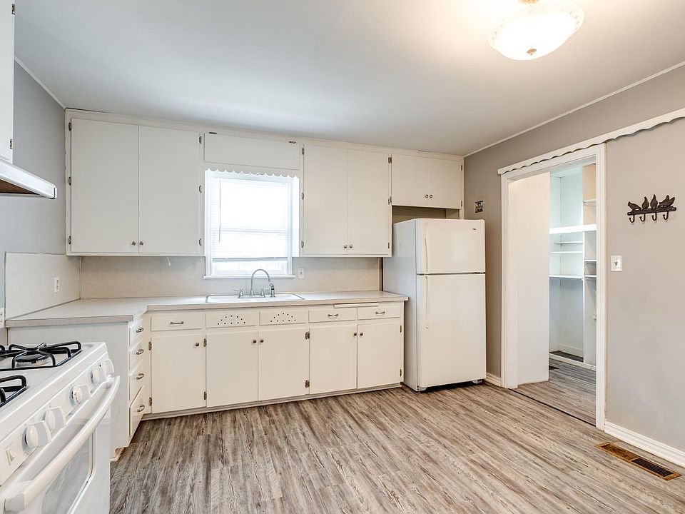 1st image of 5228 N Hudson Ave