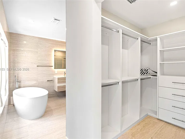 1347 SW 14th Ave — Photo 4