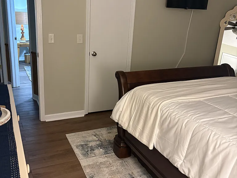 1803 Thomas Ln #A — Photo 14