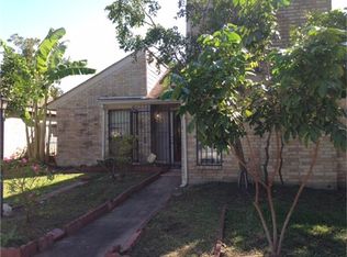 11571 Willwood Dr, Houston, TX 77072