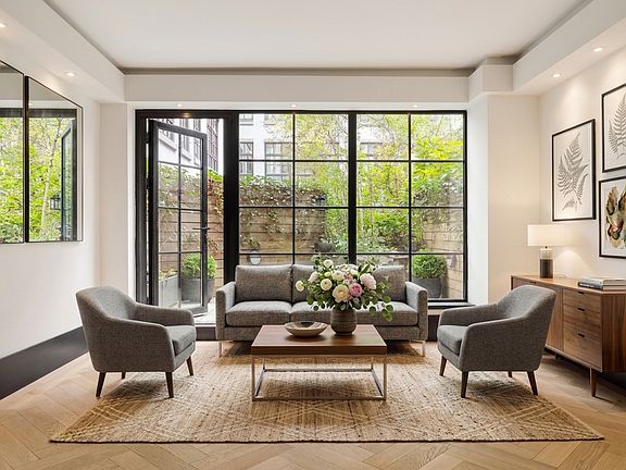 2nd image of 51 Jay St APT 1M