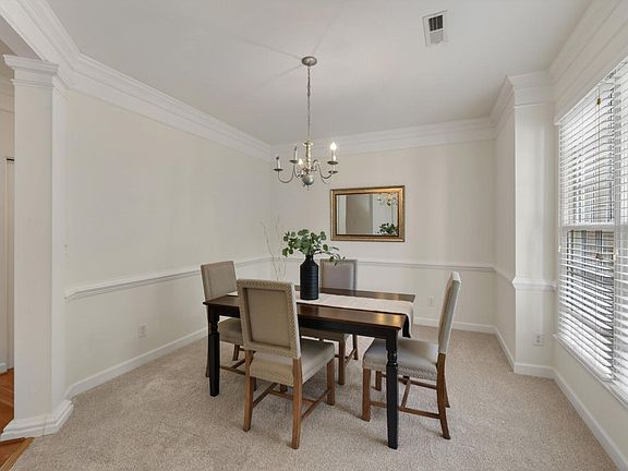 5th image of 532 Summerford Ln