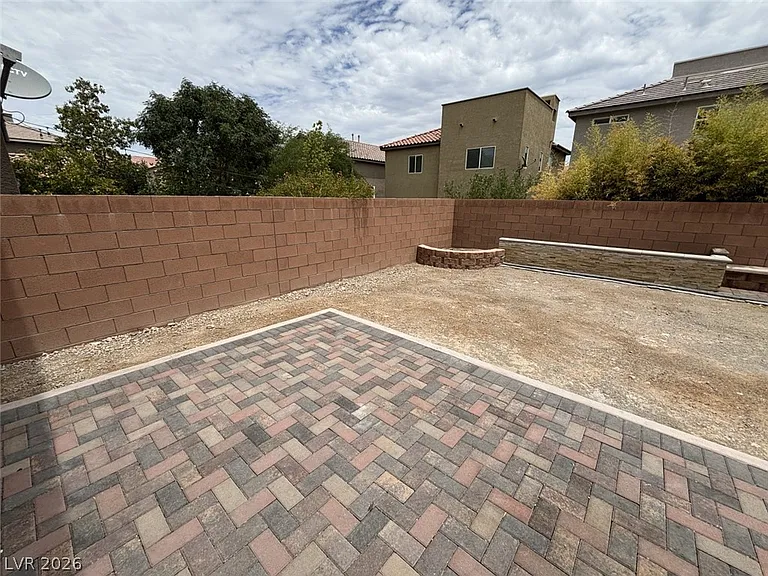 5582 Sancho Throne Rd — Photo 23