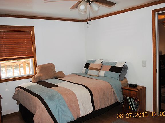 4th image of 133 Crow Pond Rd