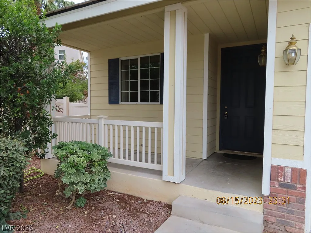 4 bed, 3.0 bath, 1735 sqft, $2,250 — Photo 2