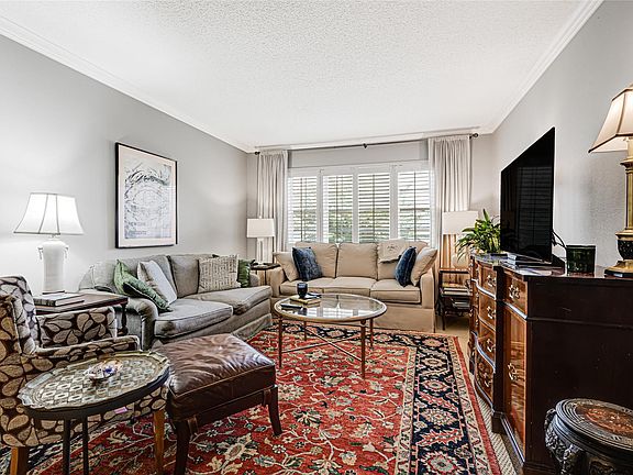 5th image of 2701 Bellefontaine St APT B21