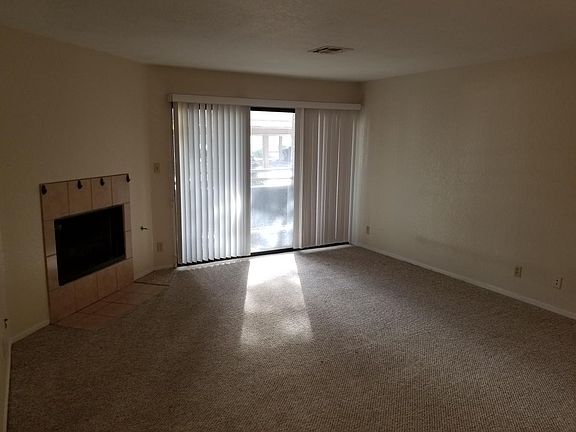 2nd image of 5056 S Rainbow Blvd Unit 104