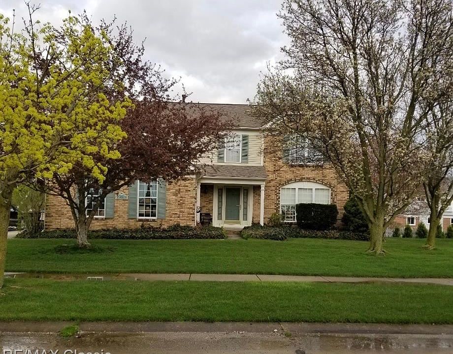 2nd image of 6592 Lambeth Way