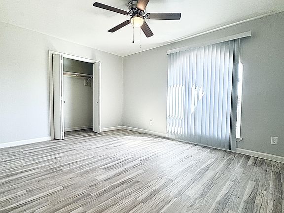 5th image of 3500 Mockingbird Ln #16