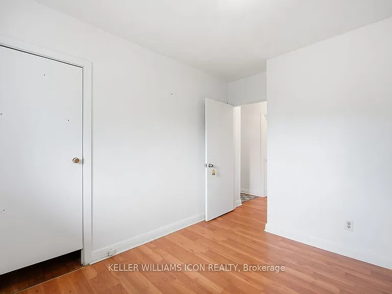 873 Woodroffe Ave — Photo 28