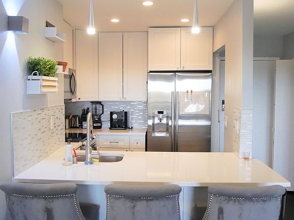 Kitchen with Counter Bar