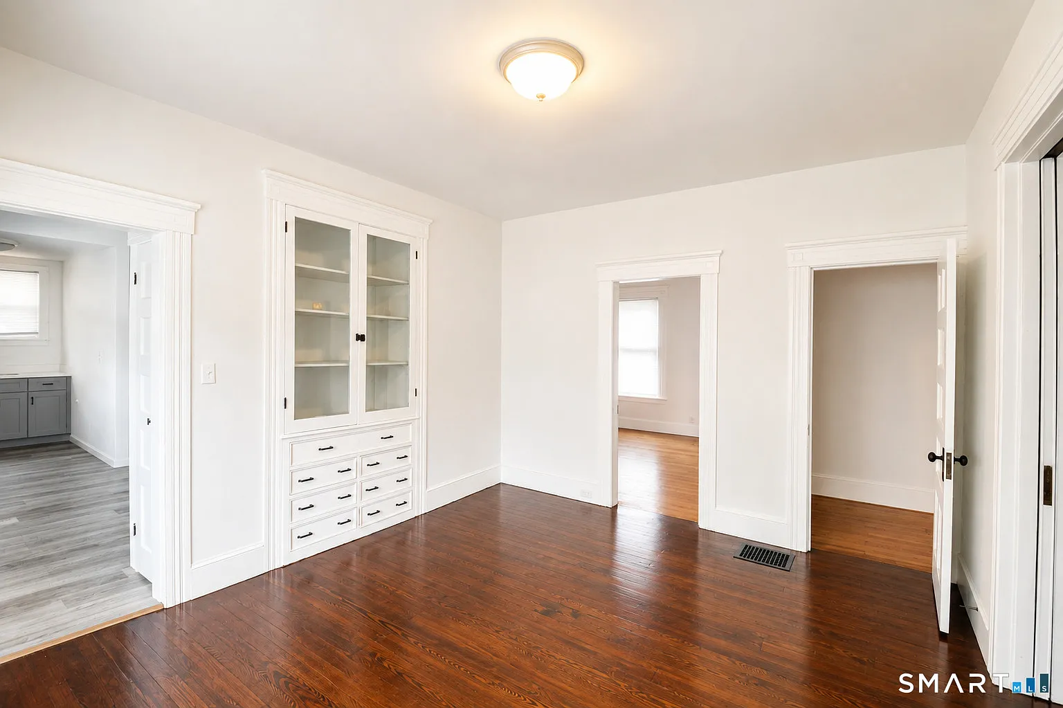 3 bed, 1.0 bath, 1668 sqft, $2,500 — Photo 4